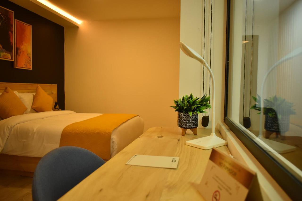 Hotel Vaway Куэнка Экстерьер фото