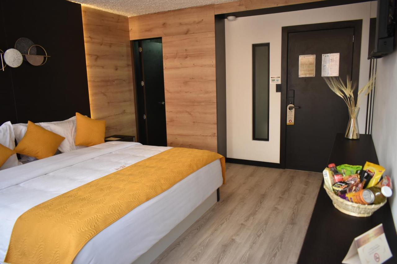 Hotel Vaway Куэнка Экстерьер фото