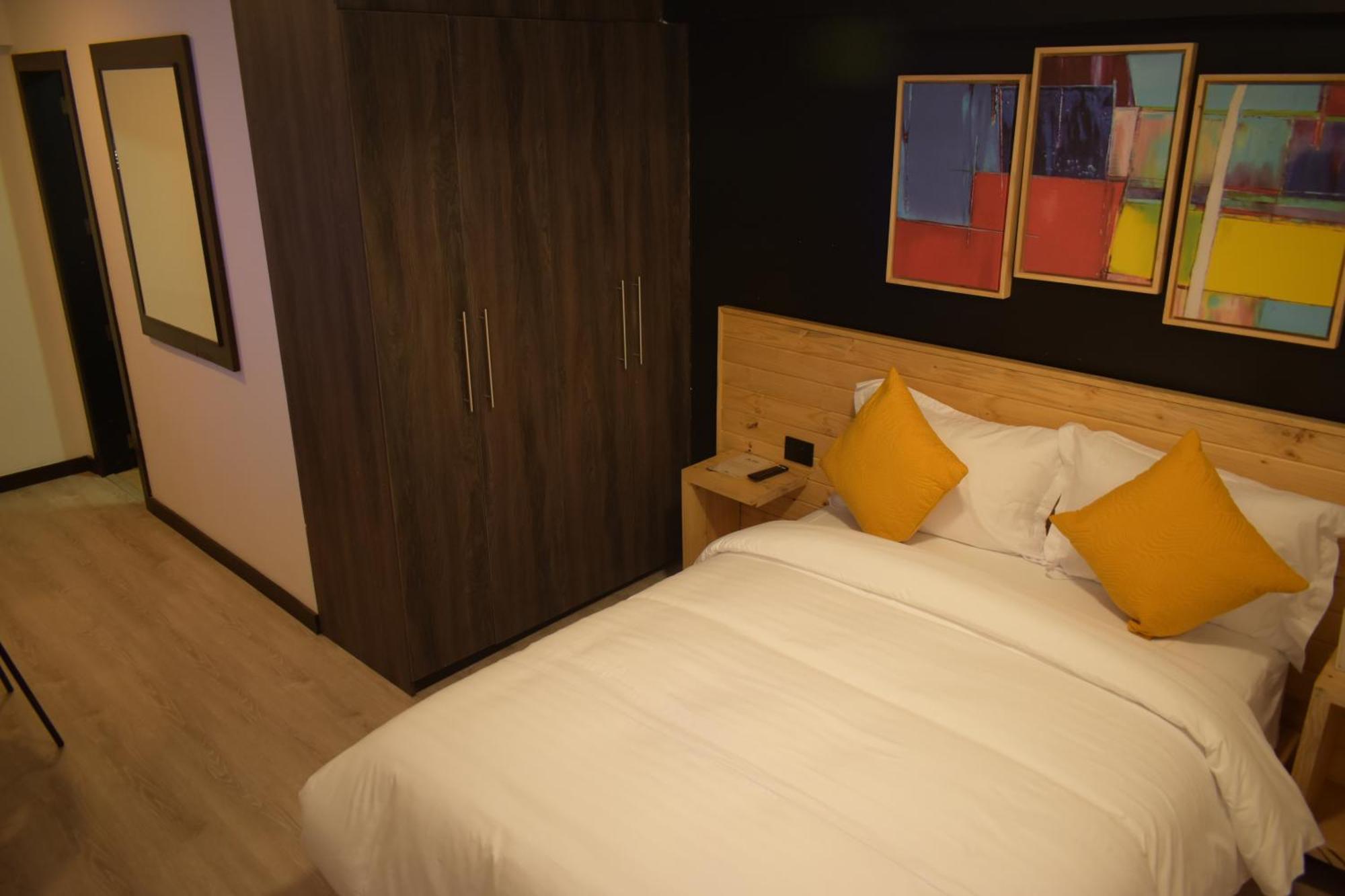 Hotel Vaway Куэнка Экстерьер фото