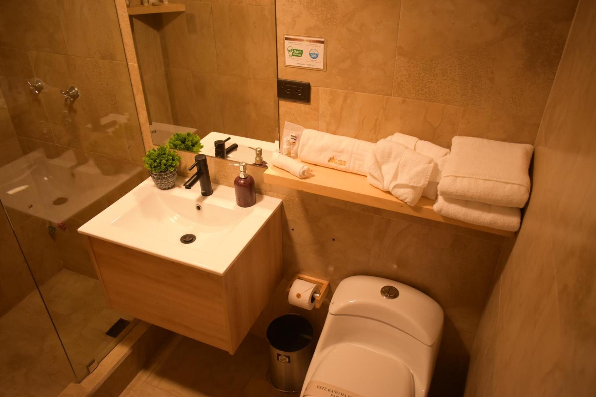Hotel Vaway Куэнка Экстерьер фото