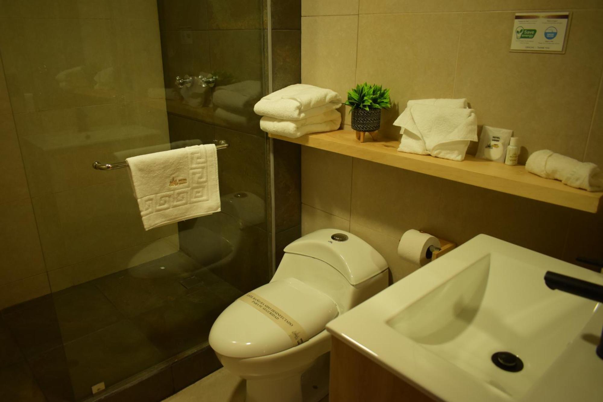 Hotel Vaway Куэнка Экстерьер фото